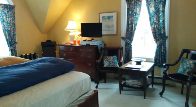 Fairmont House Bed & Breakfast, Reservar Hotel Mahone Bay 