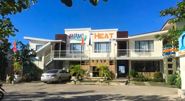 Miami Heat Beach Resort, Забронировать Курортный отель  