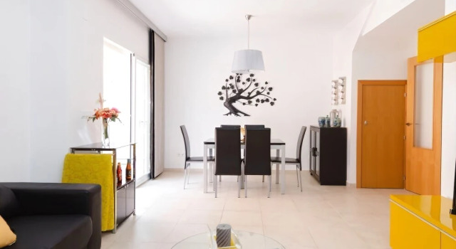 Las Biznagas, casa con barbacoa y piscina comunitaria