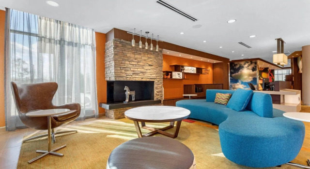 Fairfield Inn & Suites by Marriott Mebane, จอง โรงแรม Mebane นอร์ทแคโรไลนา