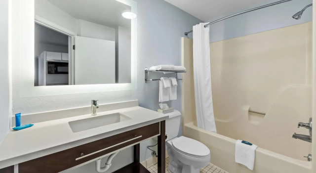 Люкс MainStay Suites Cincinnati Blue Ash