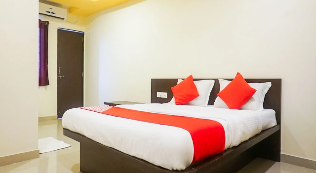 OYO 14630 panchwati, Réserver Hôtel Hôtels à Maharashtra avec piscine, Piscine