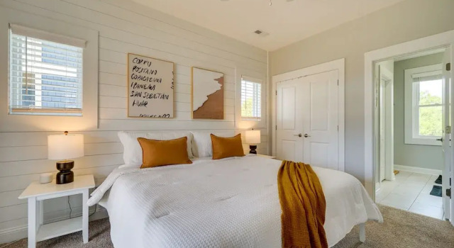 Коттедж Modern Surf City Beach House w/ Hot Tub!
