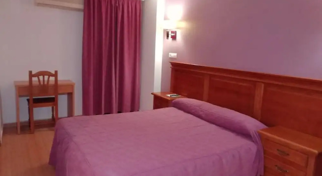 Hotel Montesol, Забронировать Отель Кория Caceres Province, рядом с Монастырь Божьей Матери