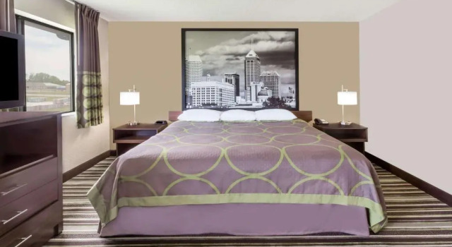 Номер Standard Super 8 by Wyndham Plymouth