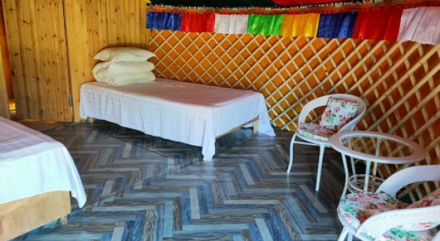 Тент Qiqige Family Guesthouse