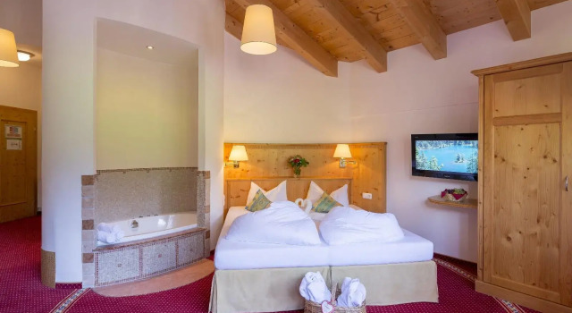 Familotel Kaiserhof - Families only, Prenota Hotel Hotel a Berwang con parcheggio, Parcheggio
