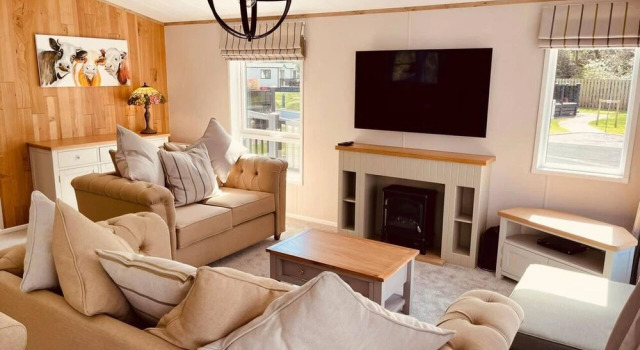 Luxury 2 Bedroom Lodge on Hoburne Devon Bay