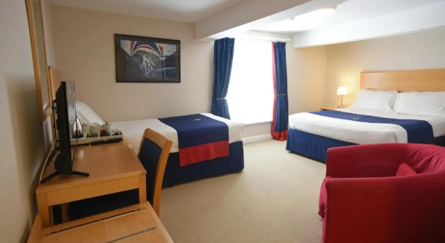 Трёхместный номер Standard Royal Southern Yacht Club