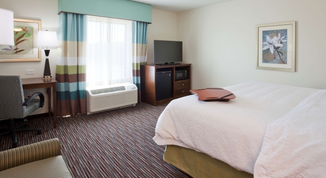 Hampton Inn & Suites Minneapolis West/ Minnetonka