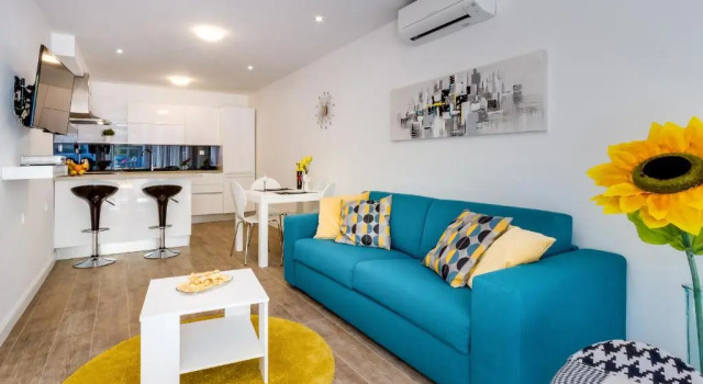Апартаменты Modern Mediterranean Apartment