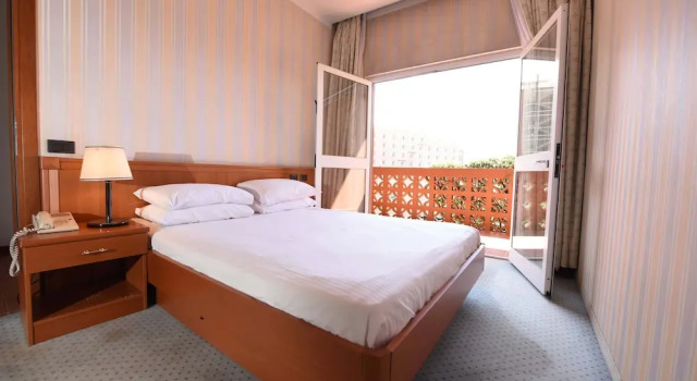Standardowy pokój i balkonem Hotel Asmara Palace