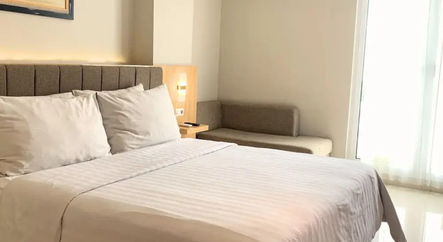 Deluxe room Surabaya River View Hotel