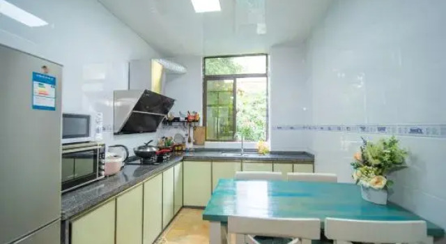 Ai Mu Qingchun Inn, Book Hotel Sanya Hainan