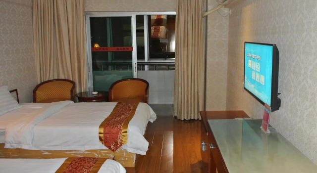 Shenzhen Hai Tian Hotel, Rezerwuj Hotel Hotele w Shenzhen z parkingiem, Parking