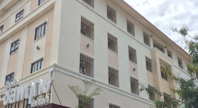 Chonlapruk Lakeside Hotel