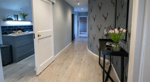 Heart of the Old Town 2 Bedroom Luxury Apartment