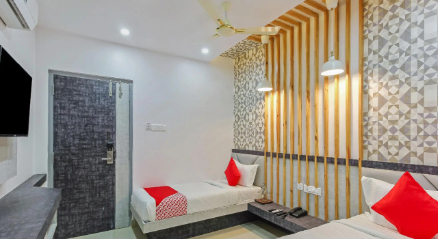 Capital O 23322 Hoysala Inn