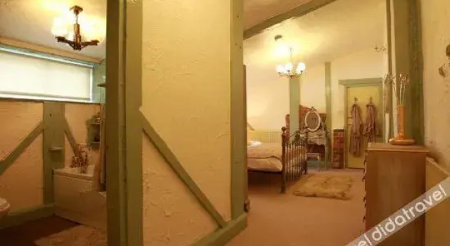 The Edge Accommodation
