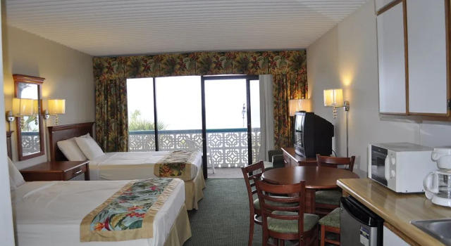 The Diplomat Family Motel, Забронировать Мотель Мотели Миртл-Бич, рядом с Парк аттракционов Фэмили-Кингдом, Мотель