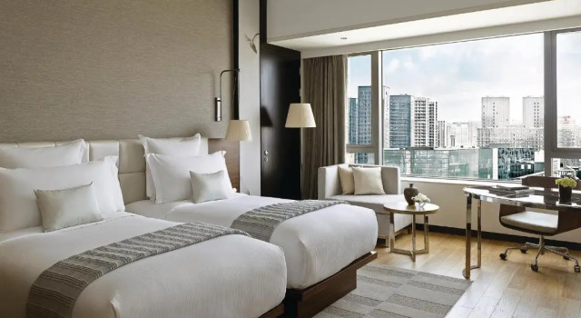 Двухместный номер Superior Langham Place Ningbo