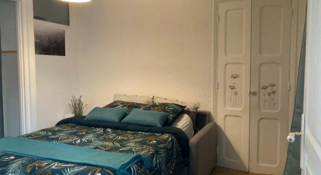 Centre Vaison-la-Romaine, Appartement T2, Забронировать Апартаменты/квартира Отели Везон-ла-Ромен с парковкой, рядом с Археологический музей Théo Desplans, Парковка