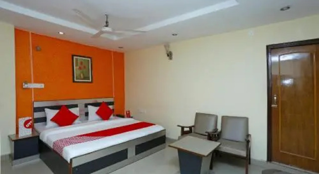 OYO 16818 Hotel Parakh, Rezerwuj Hotel Hotele w Gujarat ze śniadaniem, Śniadanie