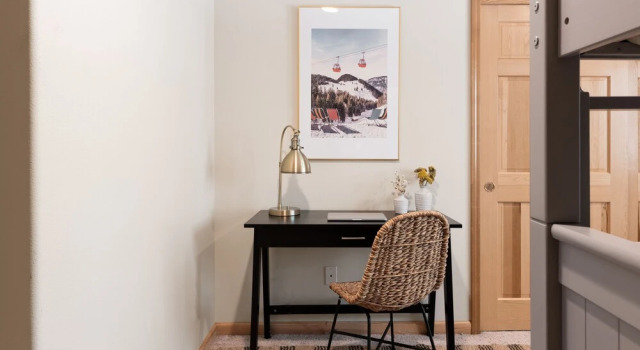 Red Fox by Avantstay Tahoe Home in the Woods w/ BBQ & Outdoor Dining!, Забронировать Апартаменты/квартира Апартаменты Норт-Лейк-Тахо, Апартаменты/квартира