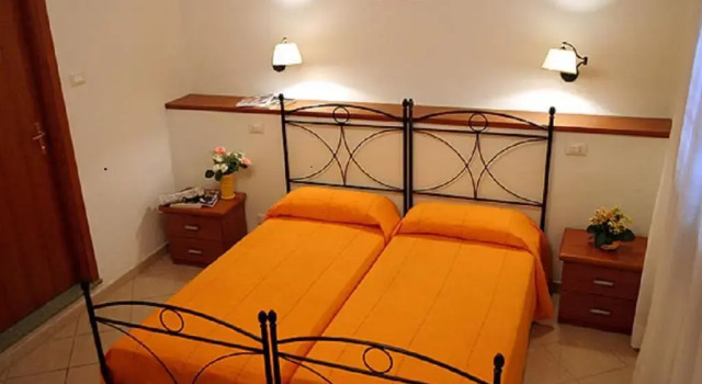 Locanda Dino, Book Hotel Hoteller i Scandicci med parkering, Parkering