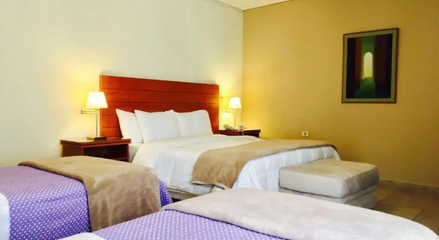 Люкс Convair Hotel