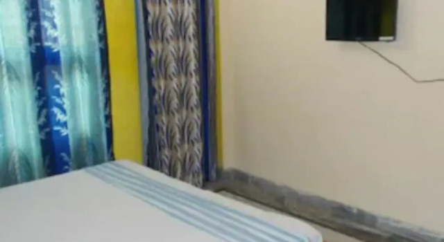 Goroomgo K.S.N. Paying Guest House Varanasi, Забронировать Гостевой дом Варанаси штат Уттар-Прадеш, рядом с Bharat Mata Temple