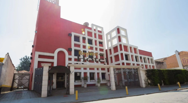 Requint Hotel
