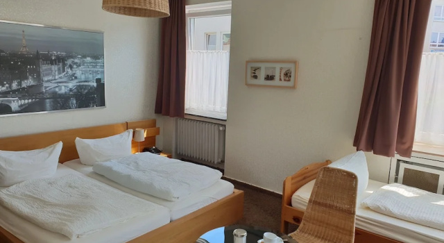 Трёхместный номер Standard Südhotel