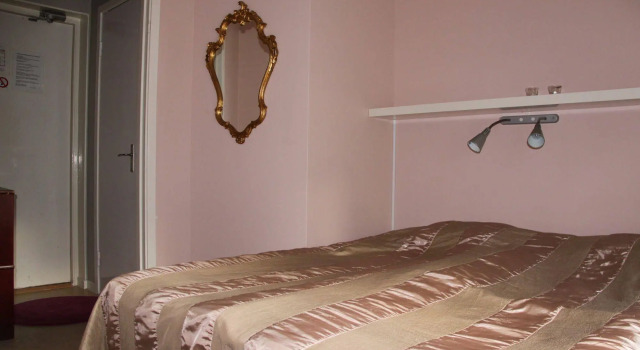 Fjällbacka Pensionat och Vandrarhem, Book Hotel  