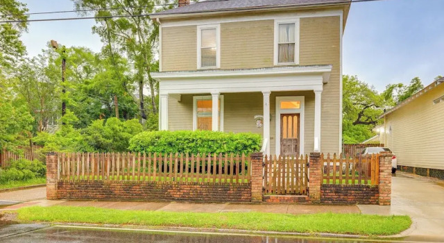 Walk to Downtown: Historic Home in Mobile, Boek Vakantiehuis Hotels in Alabama met parkeren, Parkeren