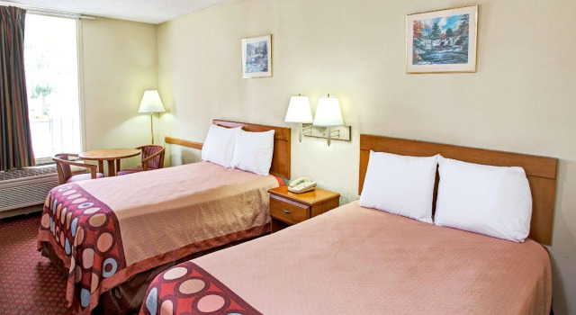 Шестиместный номер Standard Super 8 by Wyndham Walterboro