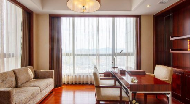 Люкс Deluxe Luyiyuan International Hotel