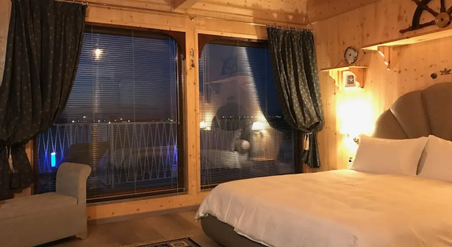 Oasis Golden Lagoon Chalet