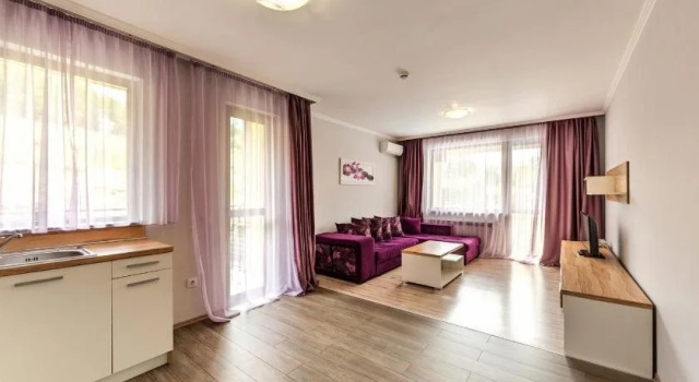 Enira Spa Hotel, Buchen Sie Resort Hotels in Pazardzhik Province mit Pool, Schwimmbad