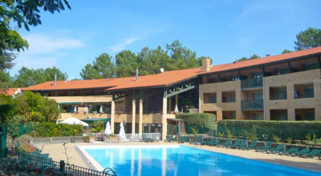 Village Cheval Spa Résidences 31022, Забронировать Курортный отель Курортные отели Лакано-Осеан, Курортный отель