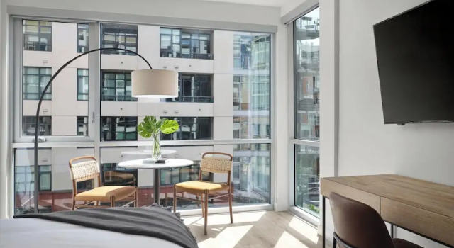 Номер Deluxe The Margot Hotel San Diego Gaslamp Quarter, Outset by Hilton