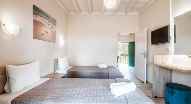 Апартаменты Potamos Apartments