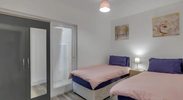 Rochester1, Book Hotel Rochester Kent