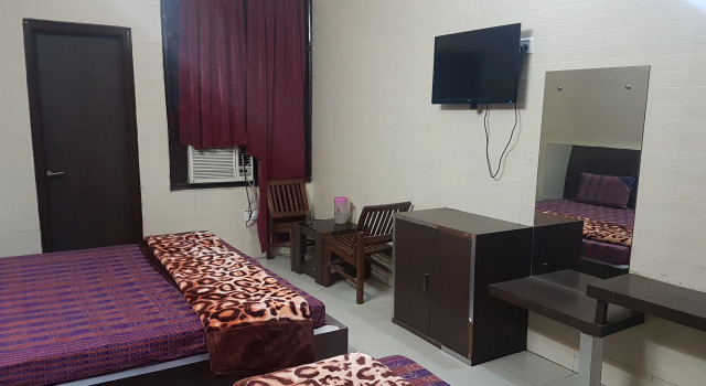 Hotel Narayan