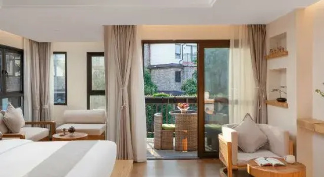 Двухместный люкс с красивым видом из окна Chongqing Fairy Maiden Mountain Peach Blossom Land B&B