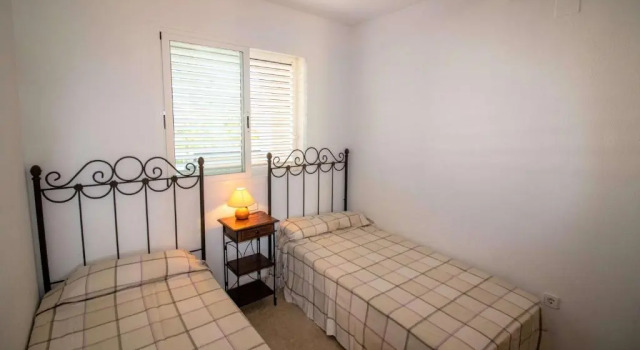 APARTAMENTO en segunda linea PLAYA DEL MORO Canaret ALBERT VILLAS
