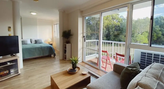 Апартаменты Deluxe Fairways Golf & Beach Retreat Bribie Island
