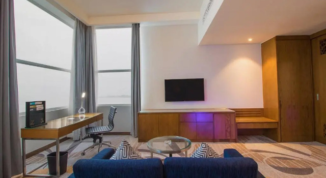 Люкс с видом на море Four Points by Sheraton Manado