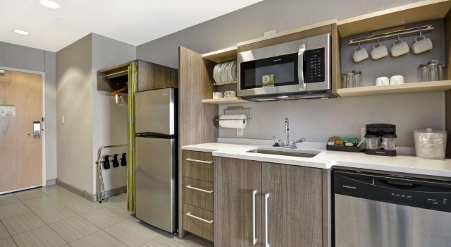 Двухместный люкс c 1 комнатой Home2 Suites By Hilton Blue Ash Cincinnati
