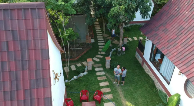 Бунгало Deluxe с видом на сад Tropical Valley Homestay - Villas